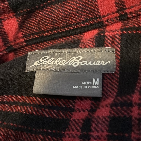 Eddie Bauer men’s red and black long sleeve flannel shirt size medium - Picture 6 of 7